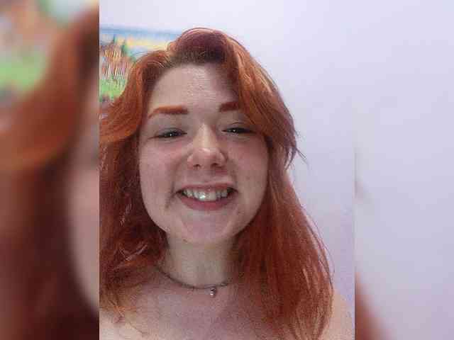 Horny-Lina webcam