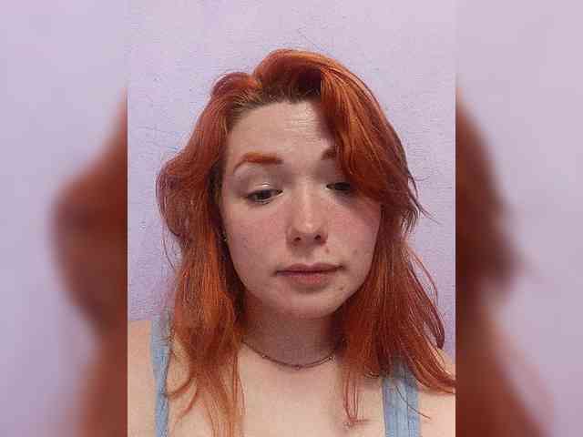 Horny-Lina webcam