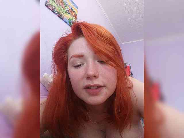 Horny-Lina webcam