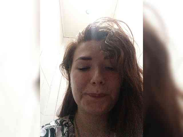 Horny-Lina webcam