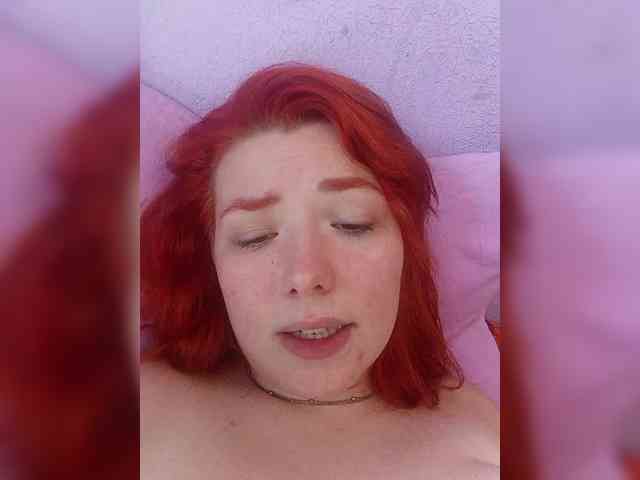 Horny-Lina webcam