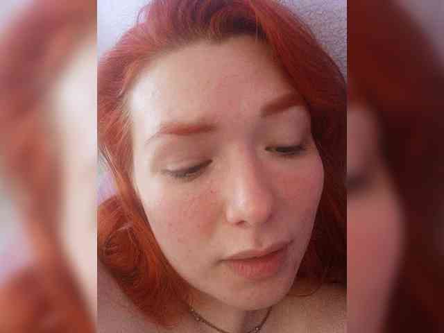 Horny-Lina webcam