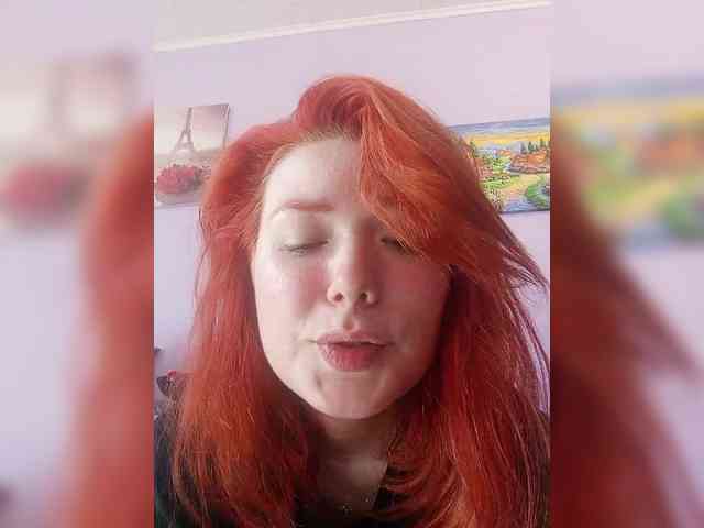 Horny-Lina webcam