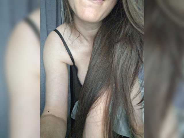 hellshell300 live cam on BongaCams