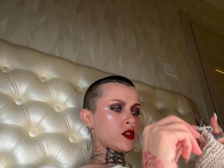MARLA_SINGER