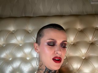 MARLA_SINGER