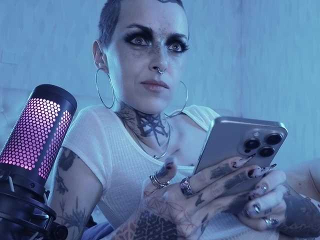 Haermit live cam on BongaCams