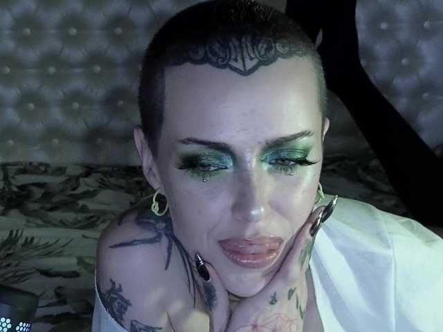 Haermit live cam on BongaCams