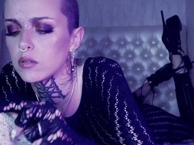 Haermit live cam on BongaCams