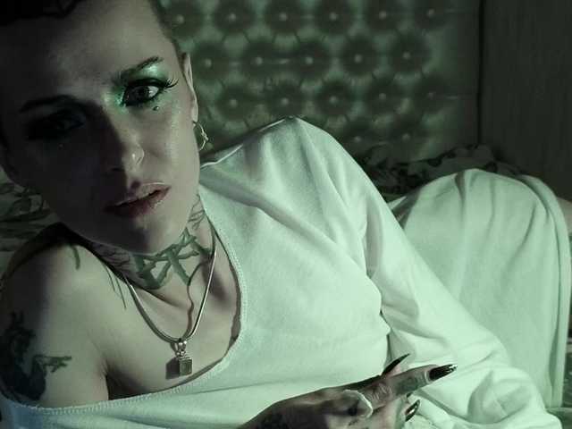 Haermit live cam on BongaCams
