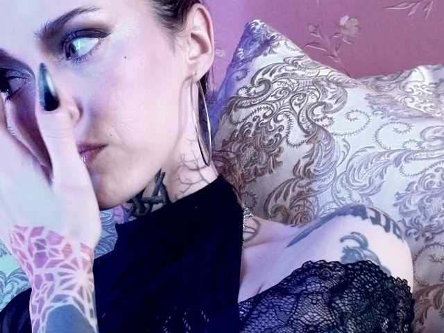 Haermit live cam on BongaCams