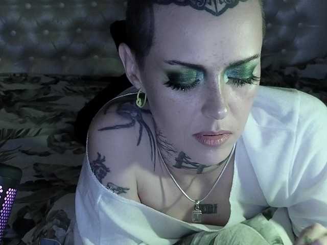 MARLA_SINGER