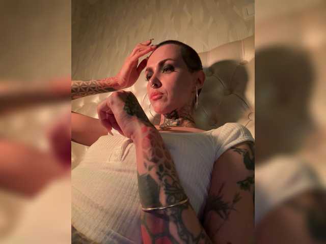 MARLA_SINGER