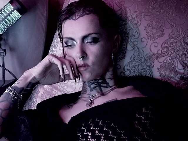 Haermit live cam on BongaCams