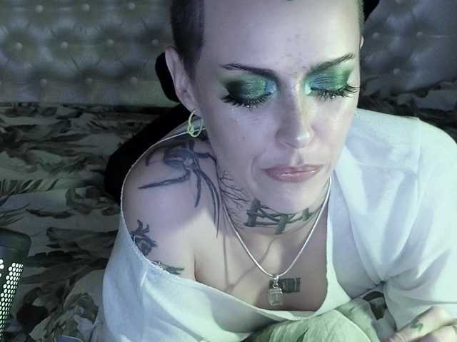 Haermit live cam on BongaCams