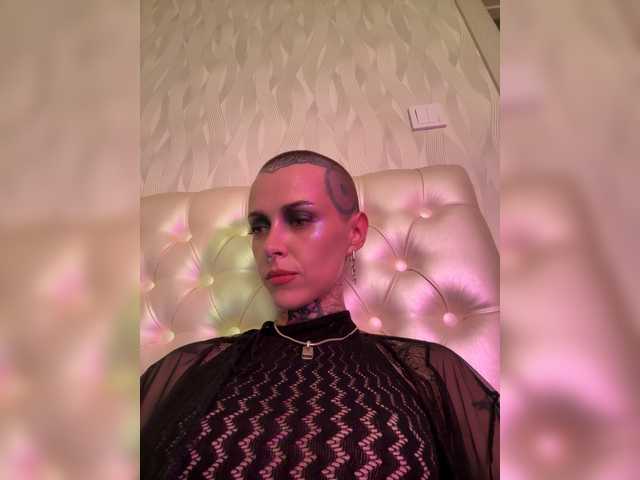 Haermit live on BongaCams