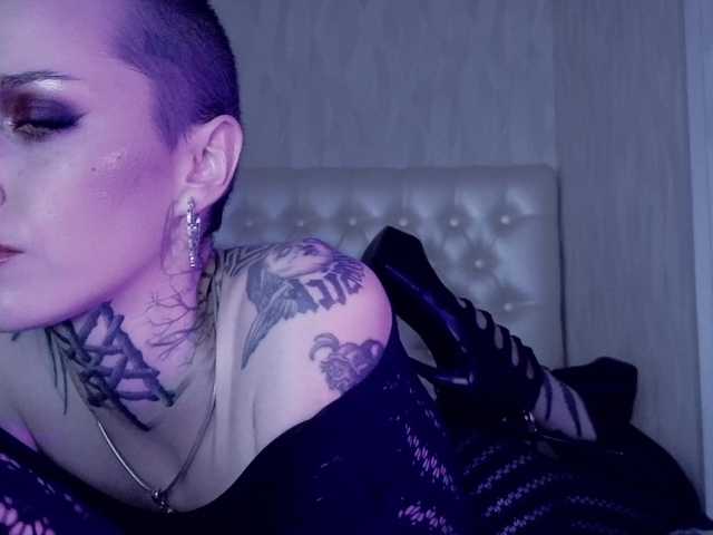 Haermit live cam on BongaCams