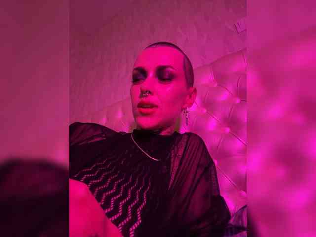MARLA_SINGER webcam