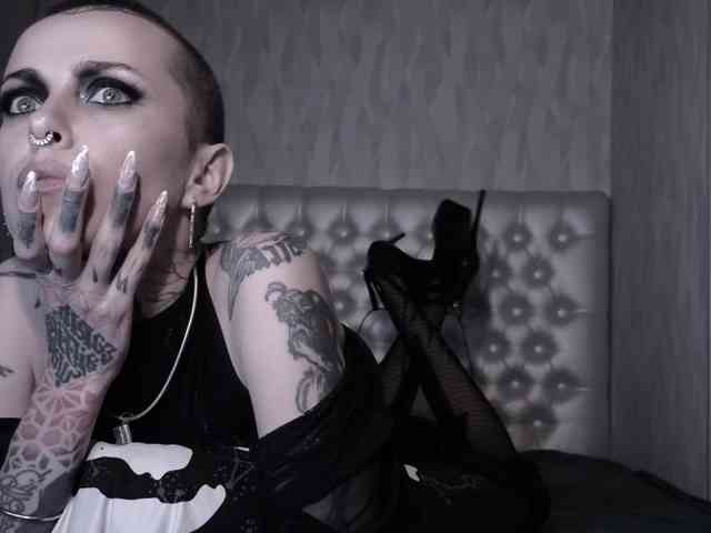 MARLA_SINGER webcam