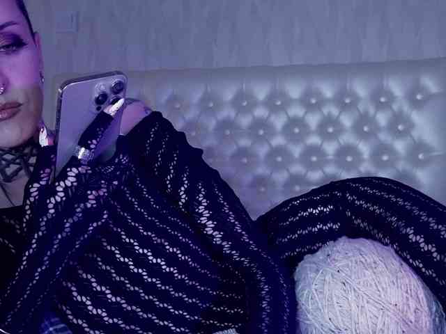 MARLA_SINGER webcam