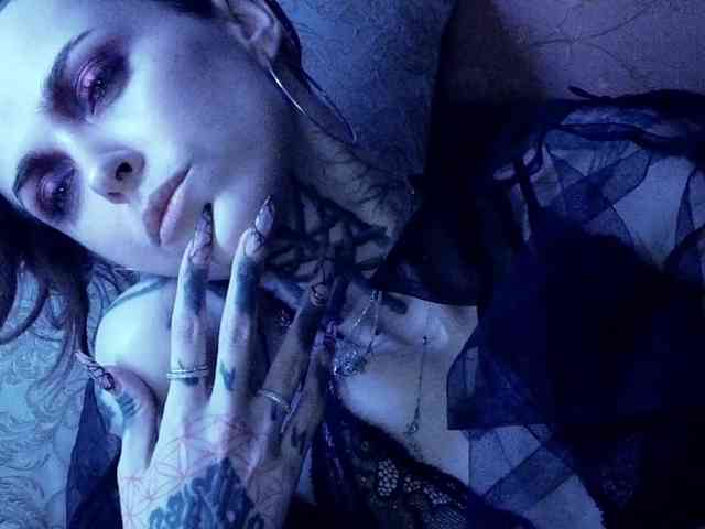 MARLA_SINGER webcam