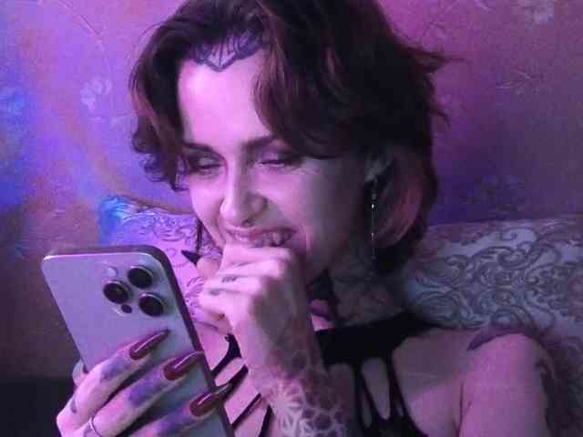 MARLA_SINGER webcam