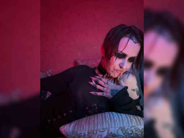 MARLA_SINGER webcam