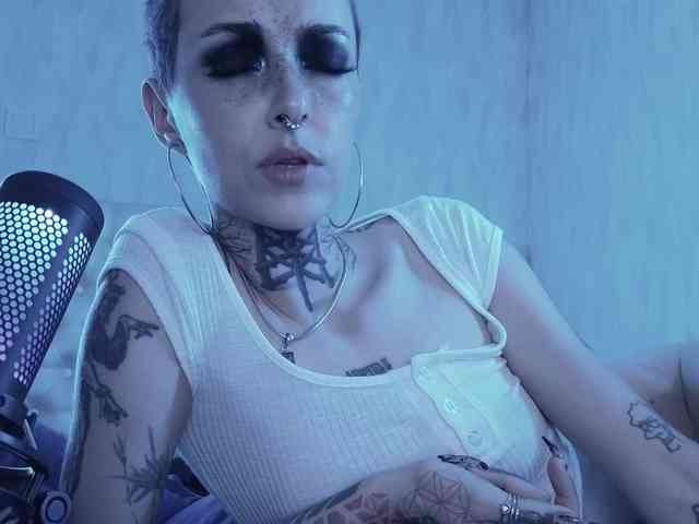 MARLA_SINGER