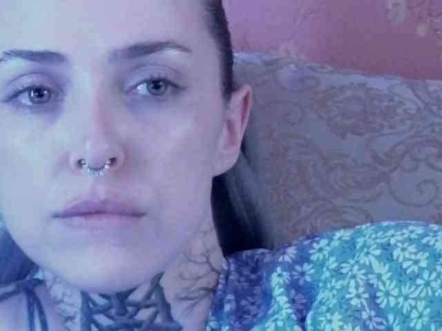 MARLA_SINGER webcam