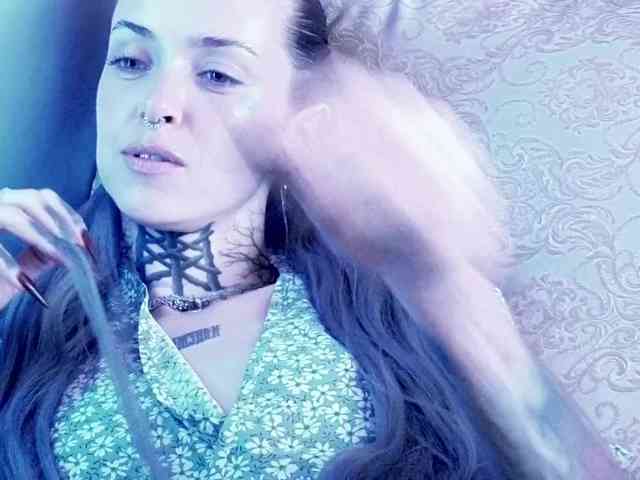 MARLA_SINGER webcam