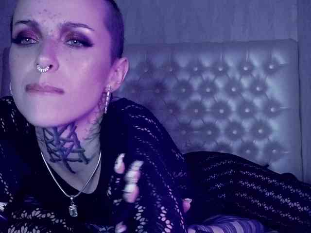 MARLA_SINGER webcam