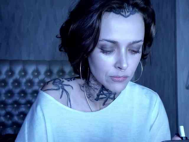 MARLA_SINGER webcam