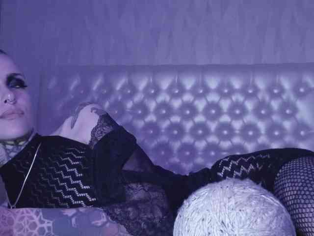 MARLA_SINGER webcam
