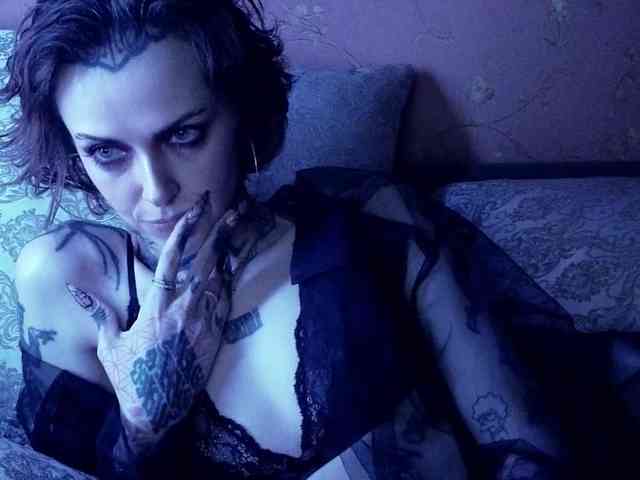 MARLA_SINGER webcam