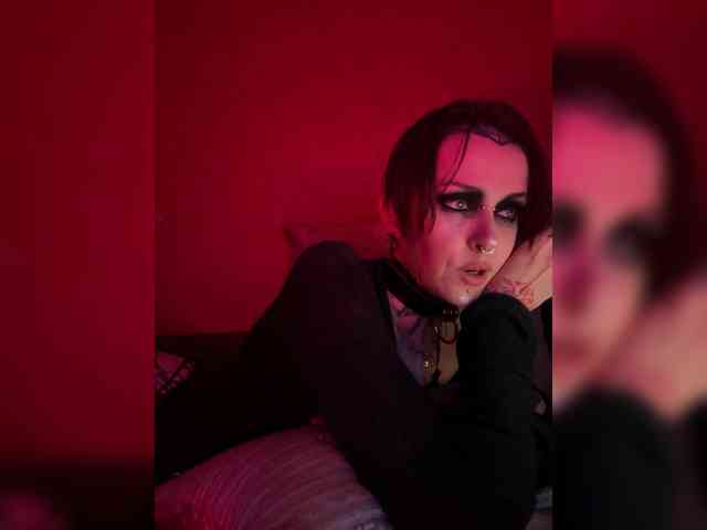 MARLA_SINGER webcam