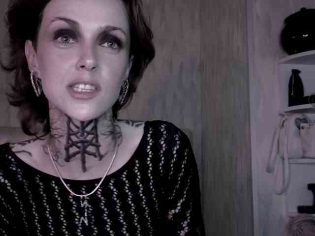 MARLA_SINGER webcam