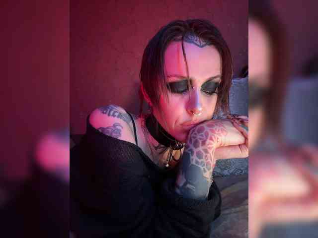 MARLA_SINGER webcam