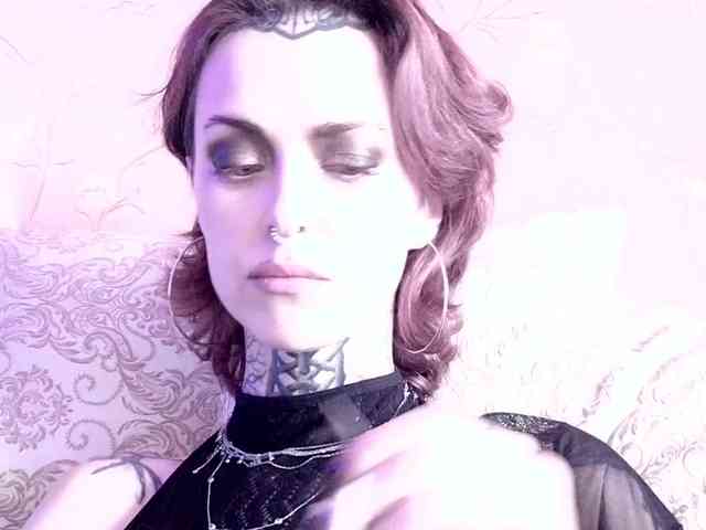 MARLA_SINGER webcam