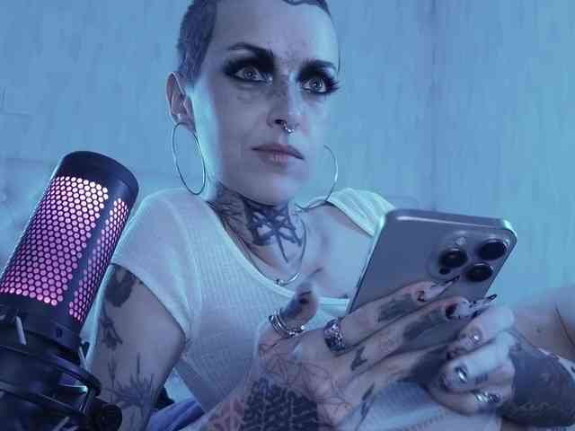 Haermit Live Webcam on BongaCams