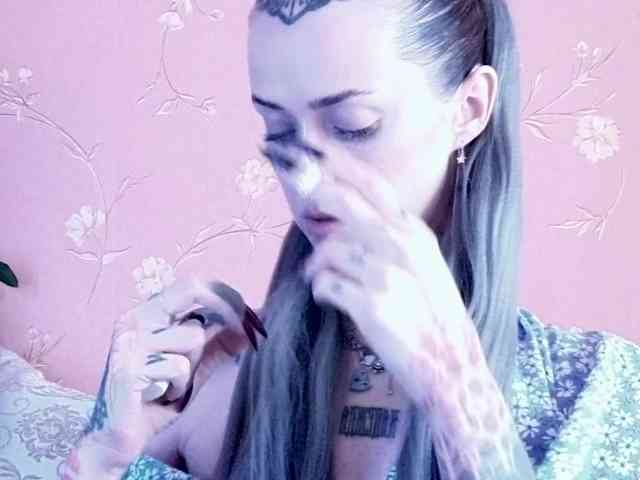 MARLA_SINGER webcam