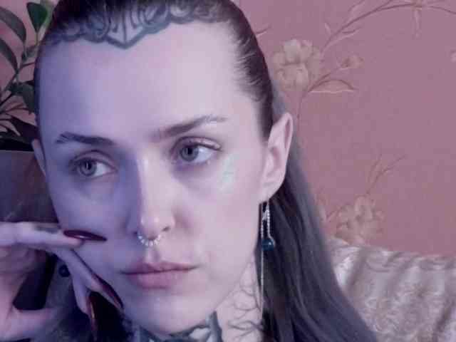 MARLA_SINGER webcam