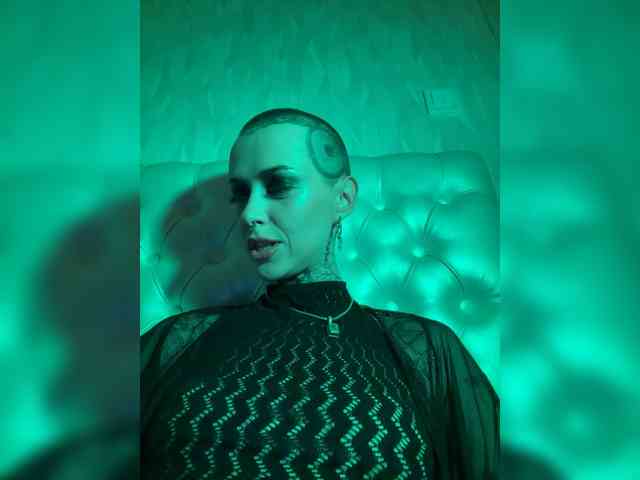 MARLA_SINGER webcam