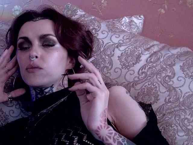 MARLA_SINGER webcam