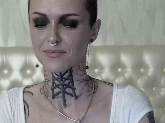 MARLA_SINGER