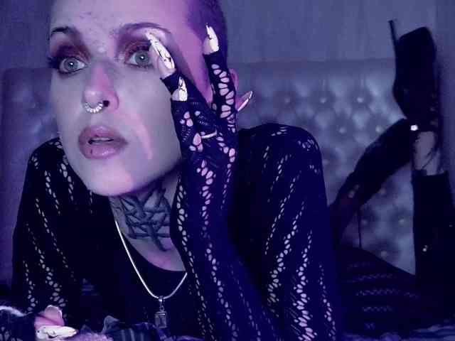 MARLA_SINGER webcam