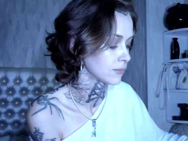 MARLA_SINGER