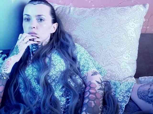 MARLA_SINGER webcam