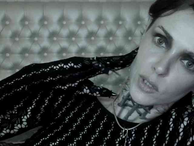 MARLA_SINGER webcam