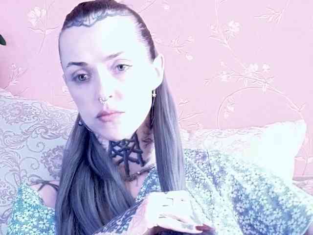 MARLA_SINGER webcam