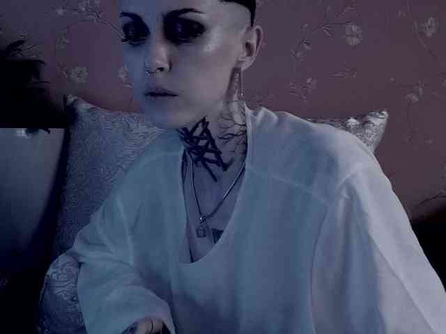 MARLA_SINGER webcam